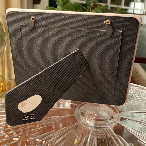 Vintage Terragrafics Bunny frame - Picture 2 of 3